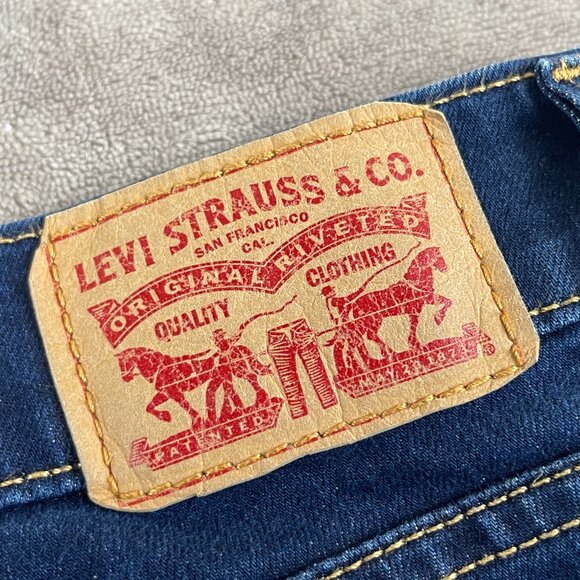Levi's Jeans 314 Shaping Straight Dark Blue Wash Denim Size W33 L32 Like New - Picture 4 of 12